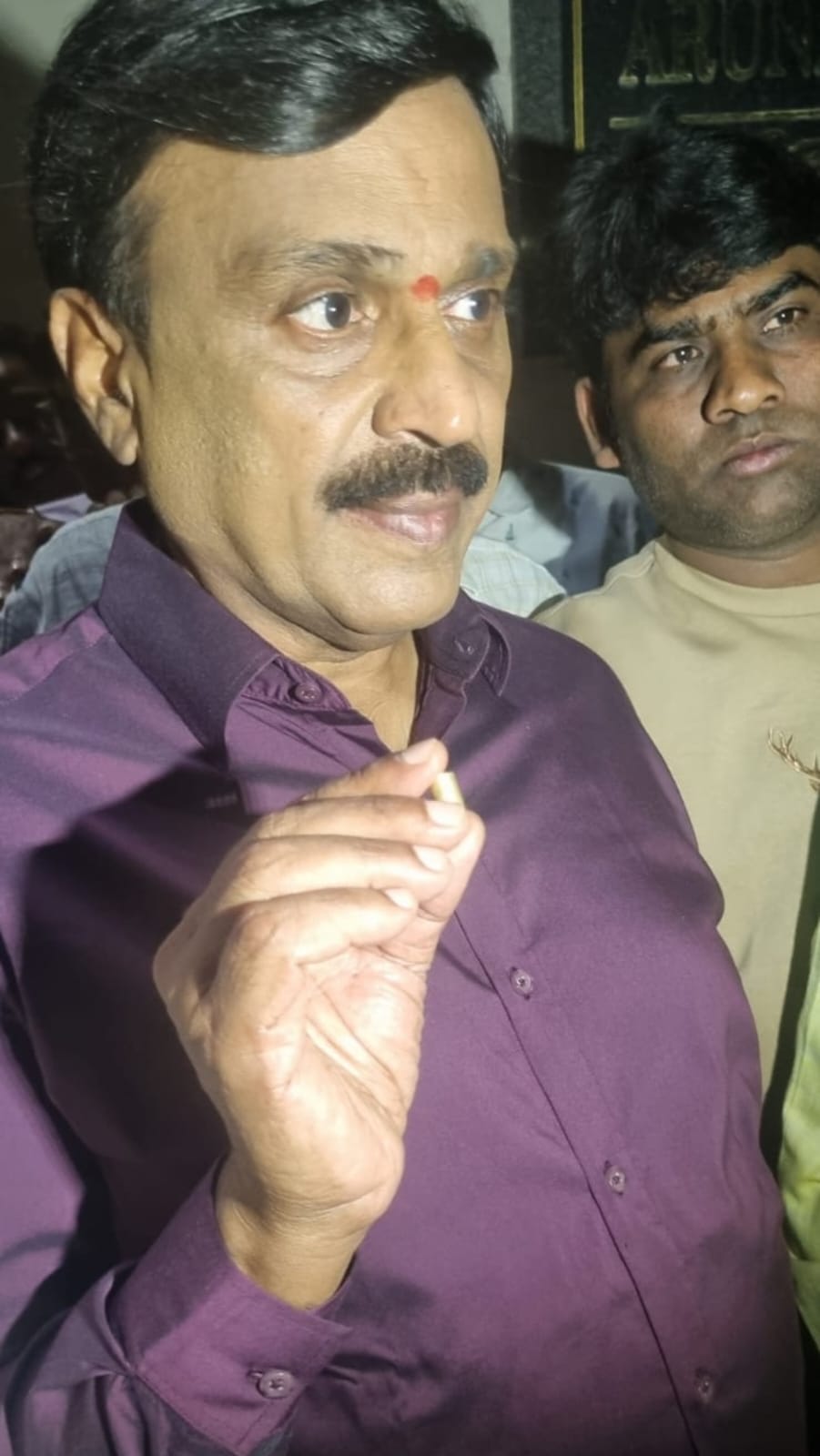 Ballari violence: Gunshots fired at Janardhana Reddy; Ex-K'taka Minister Sriramulu seeks probe into Cong worker's death